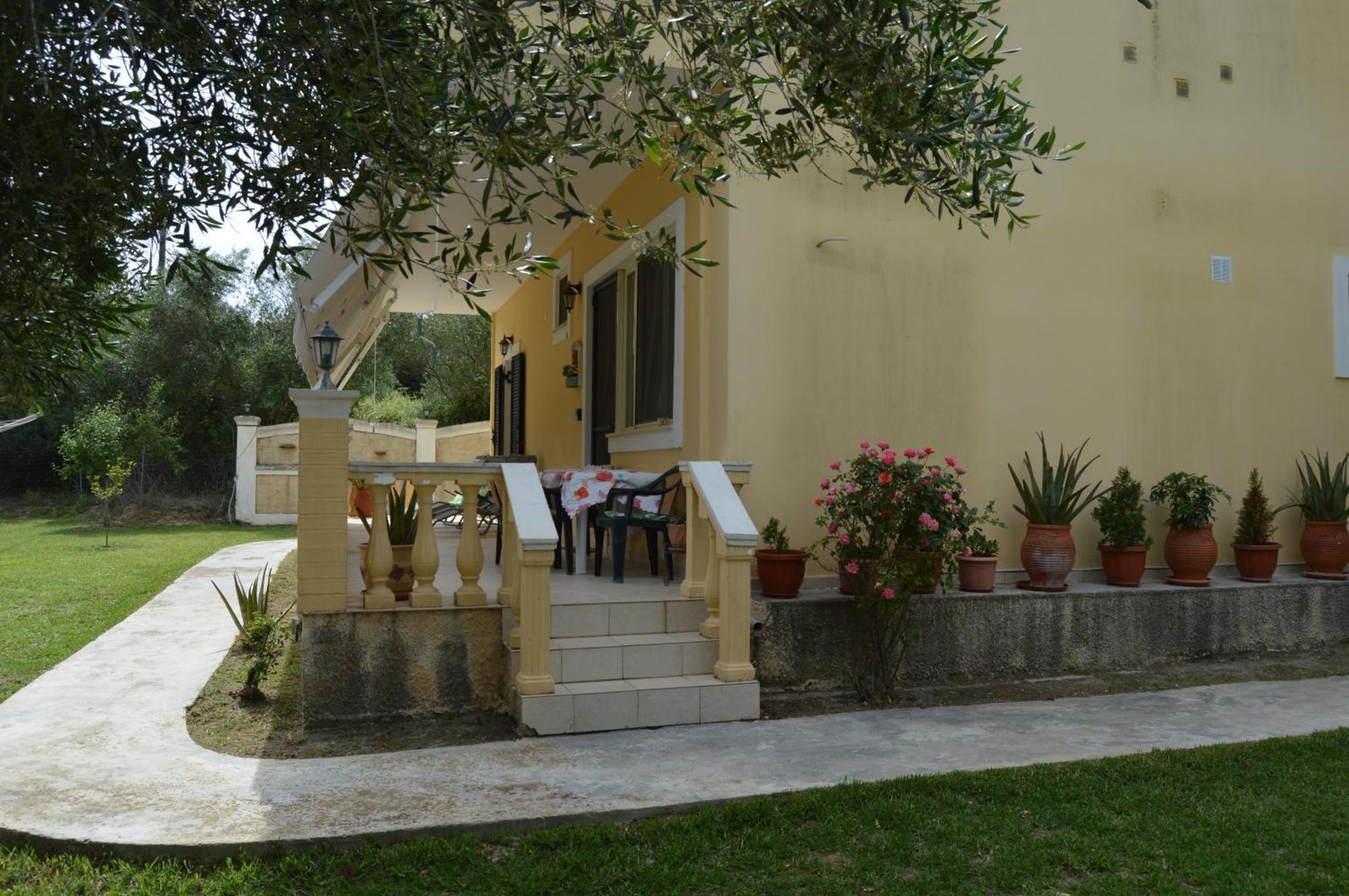 Villa Elena Marathias  Exterior photo