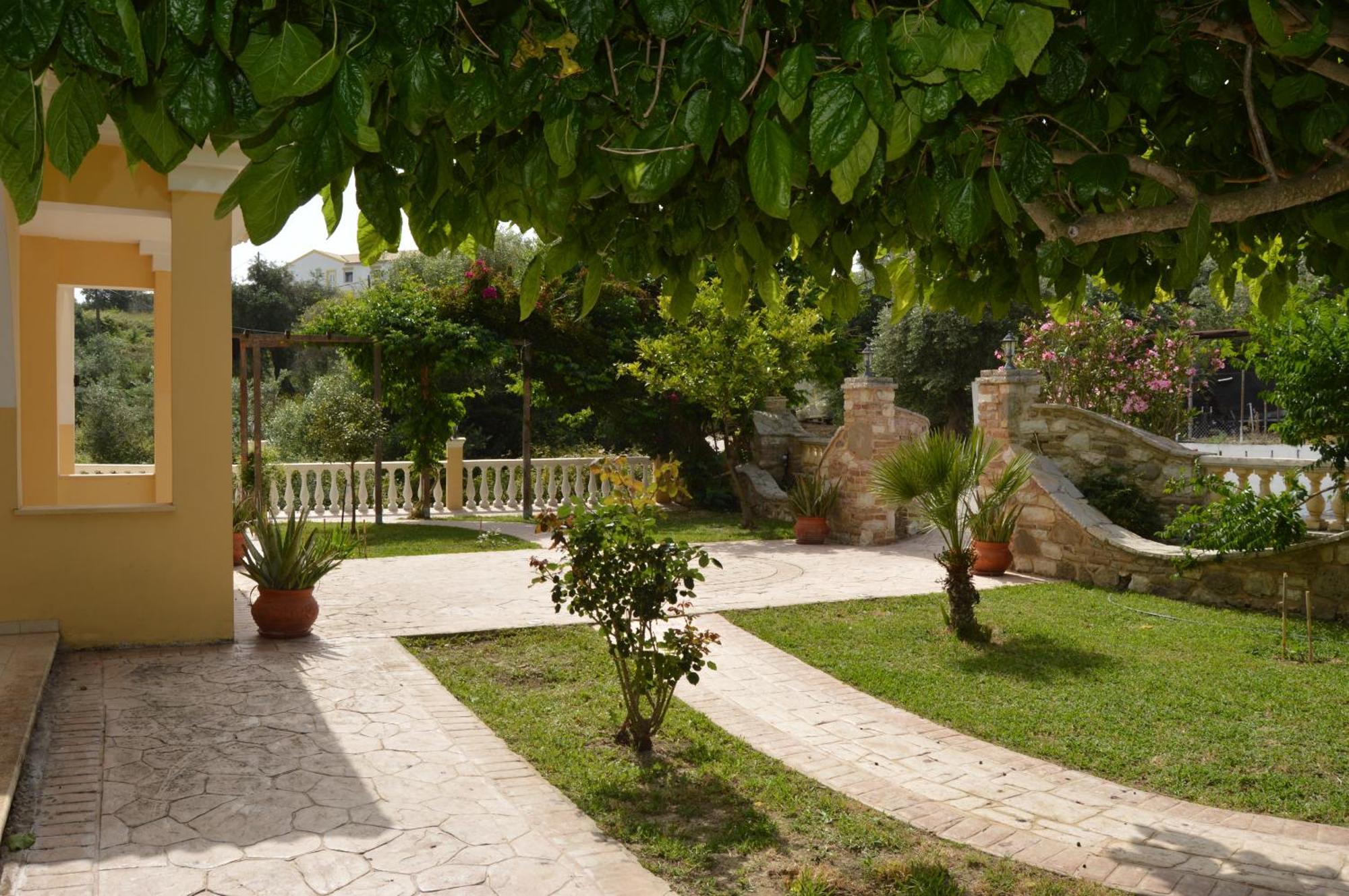 Villa Elena Marathias  Exterior photo